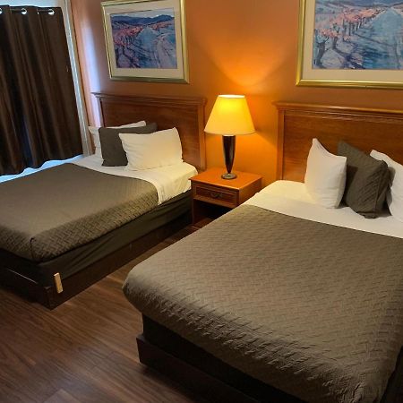 סטוקטון El Rancho Motel מראה חיצוני תמונה