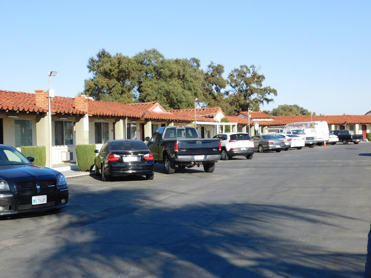 סטוקטון El Rancho Motel מראה חיצוני תמונה